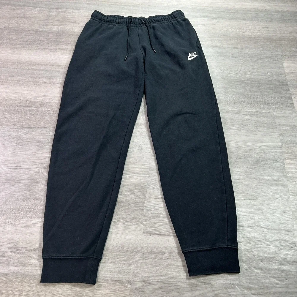 Nike Sweatpants Mens Small Black Club Fleece Jogger Athletic Training BV4095-010